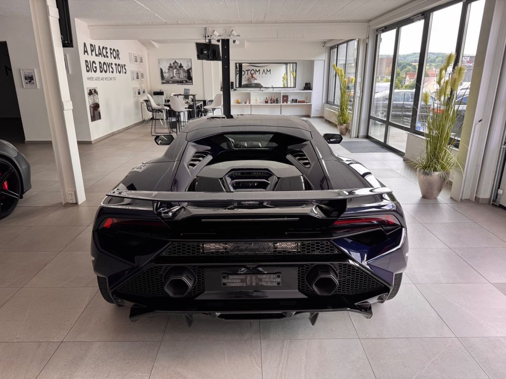 Lamborghini Huracán 2024