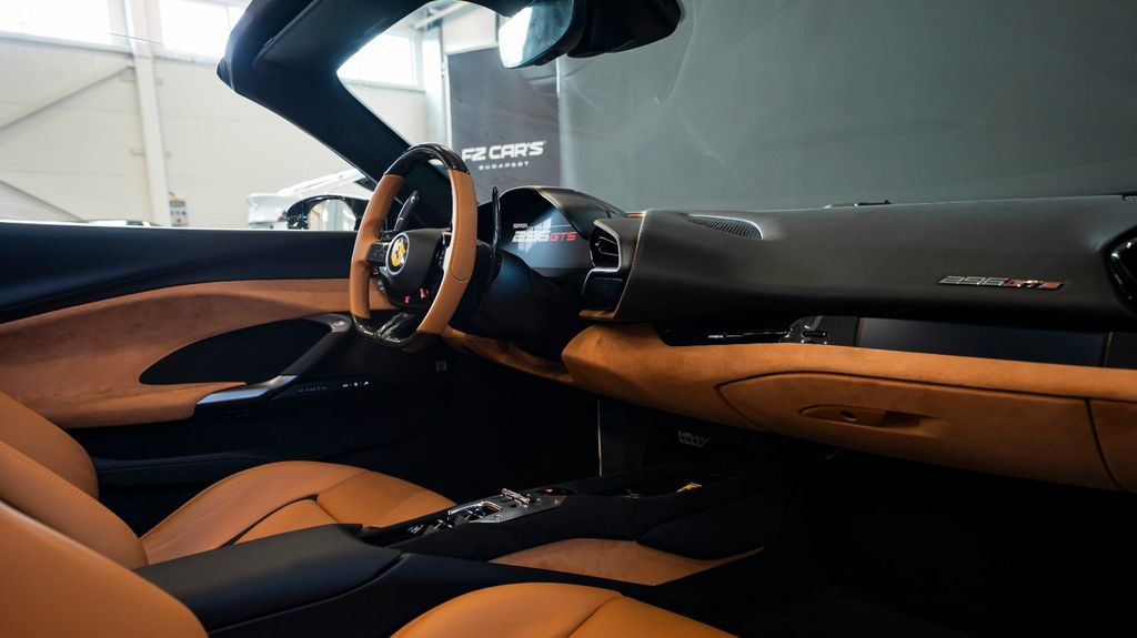 Ferrari 296 GTS 2024