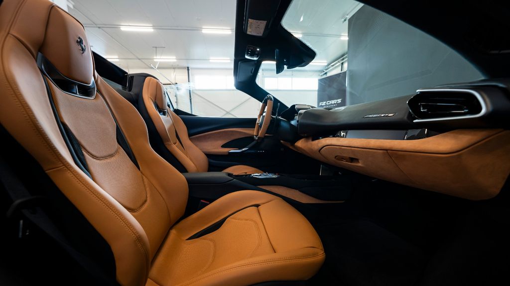 Ferrari 296 GTS 2024