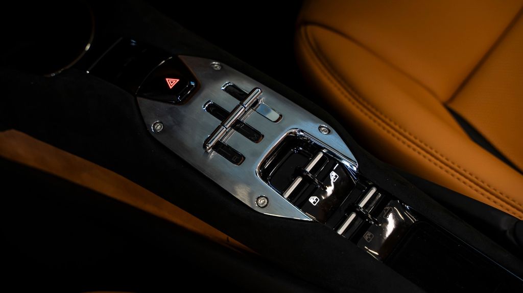 Ferrari 296 GTS 2024