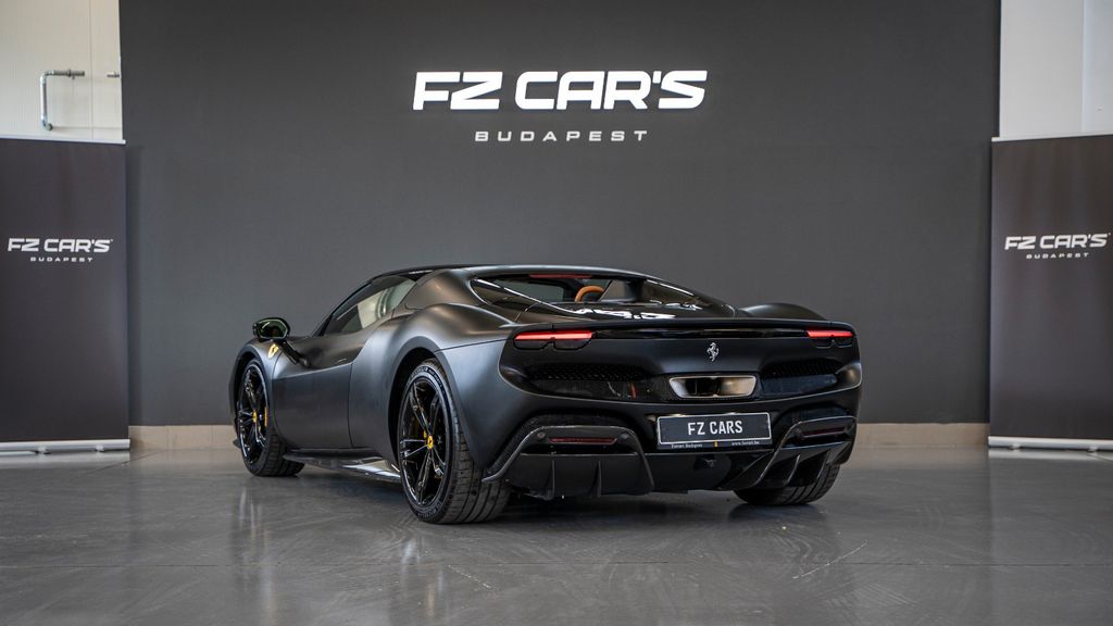 Ferrari 296 GTS 2024