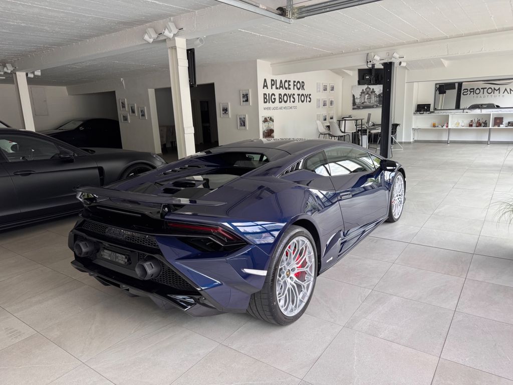 Lamborghini Huracán 2024