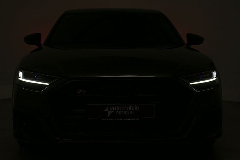 Audi S8 2021