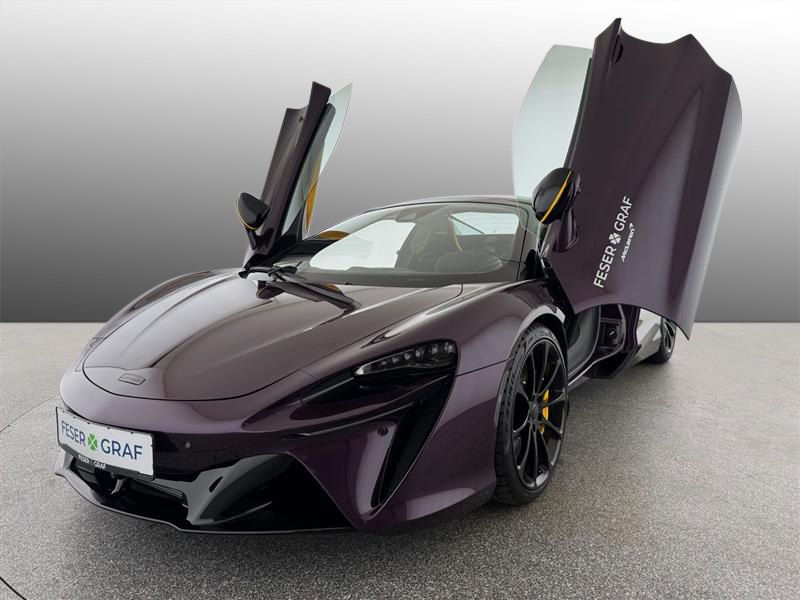 McLaren Artura 2025