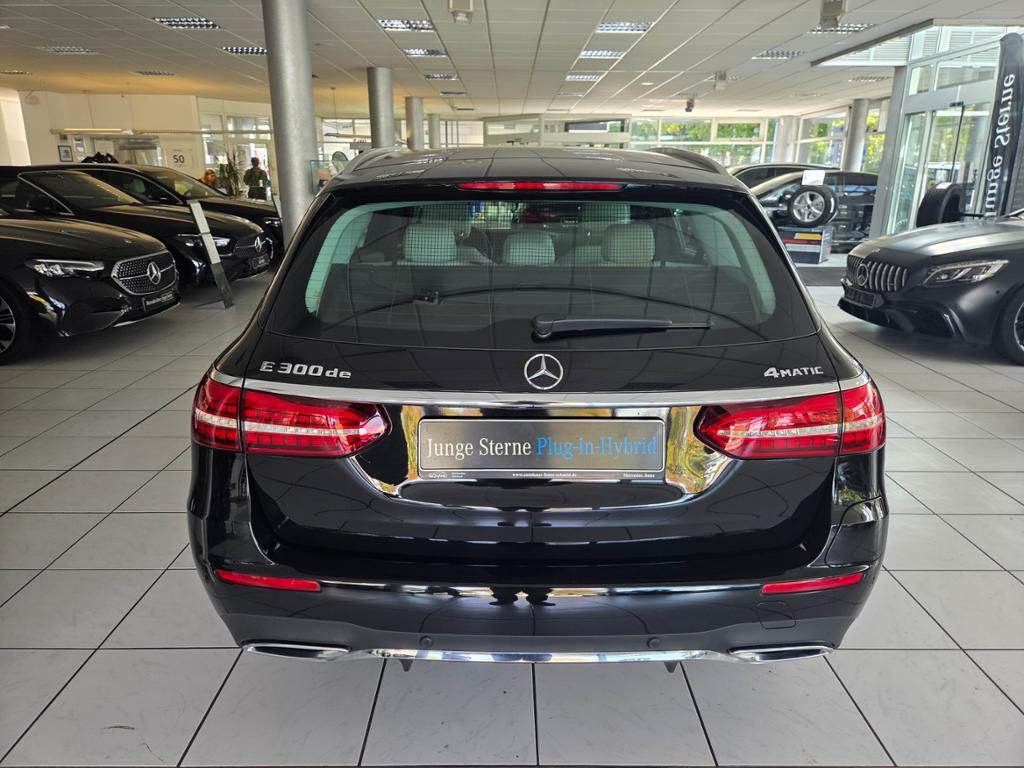 Mercedes-Benz E 300 2021