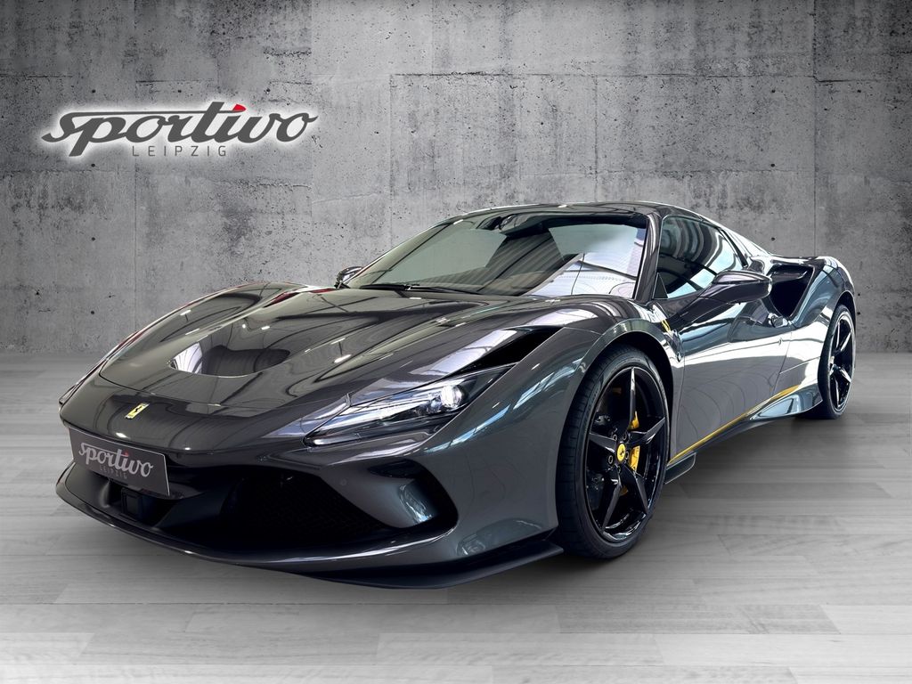 Ferrari F8 2021