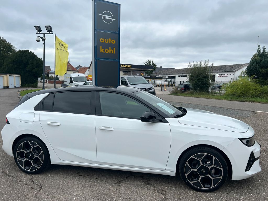 Opel Astra 2024