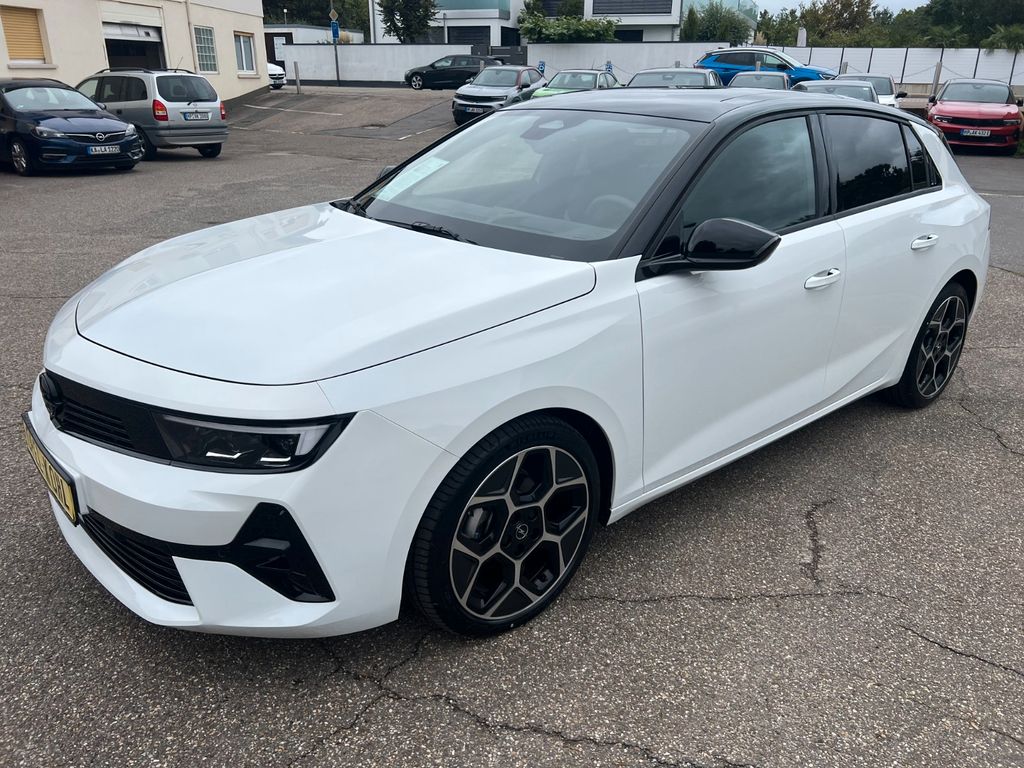 Opel Astra 2024