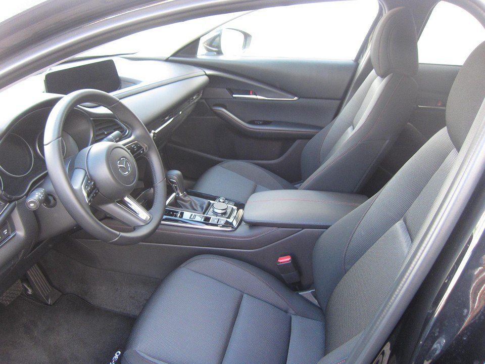 Mazda CX-30 2025