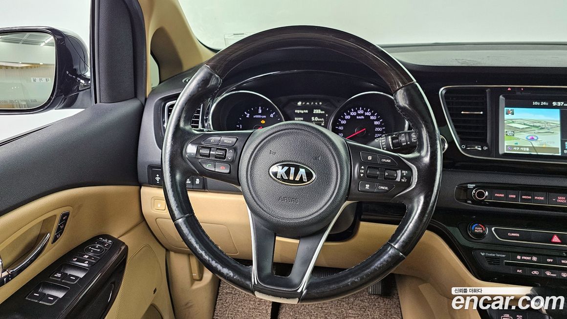 Kia Canival 2017
