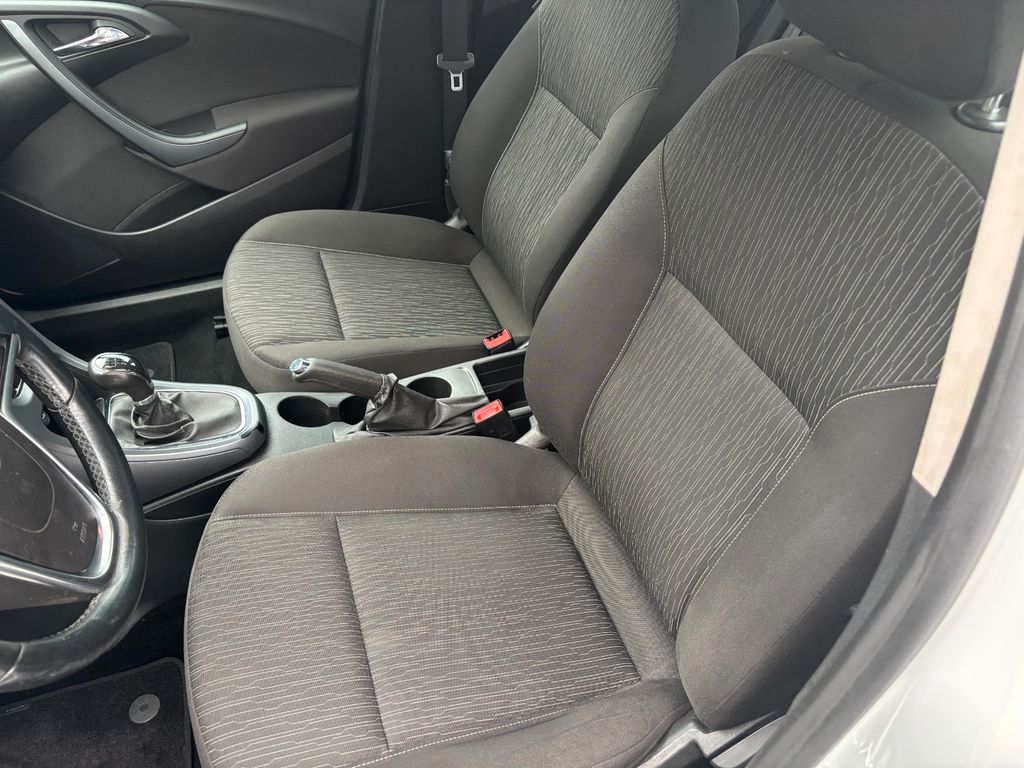 Opel Astra 2015