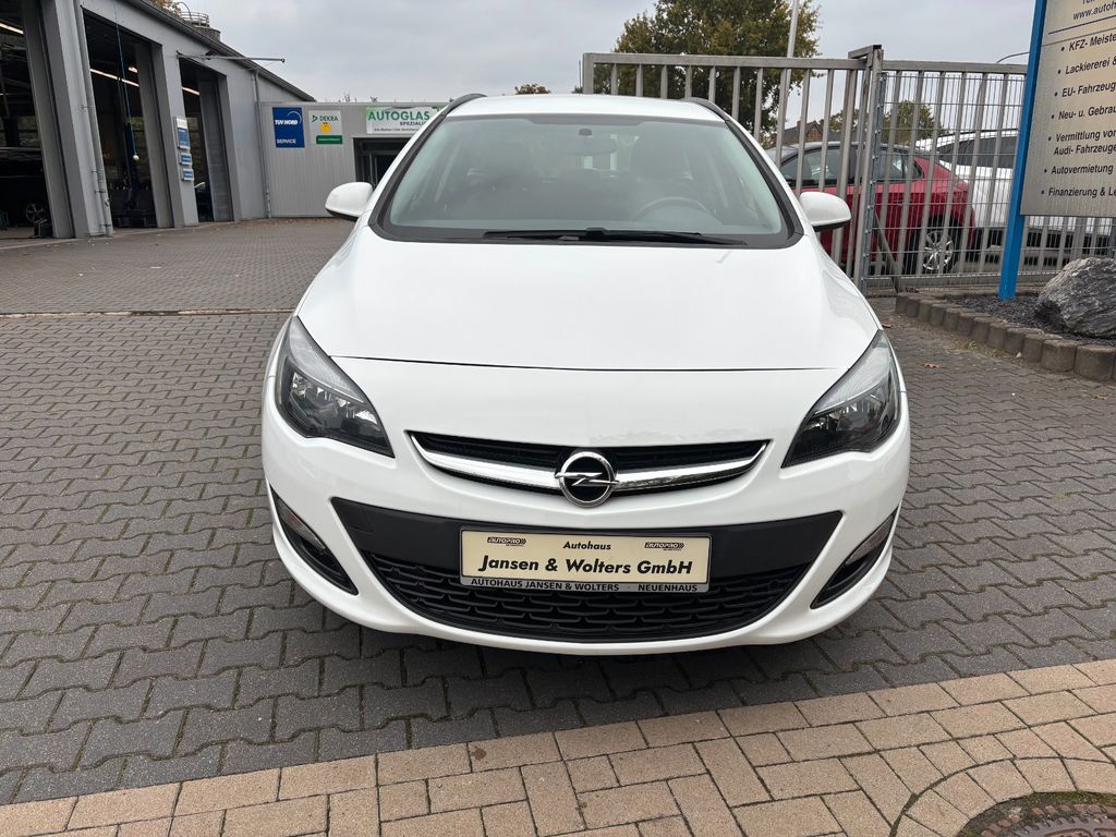 Opel Astra 2015