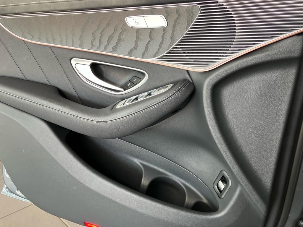 Mercedes-Benz EQC 2022