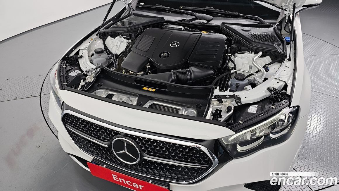 Mercedes-Benz E-Class 2025