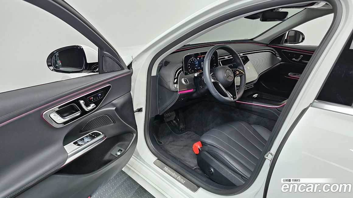 Mercedes-Benz E-Class 2025