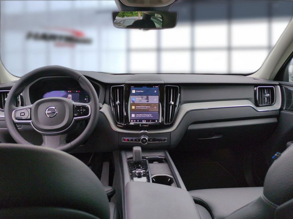 Volvo XC60 2025