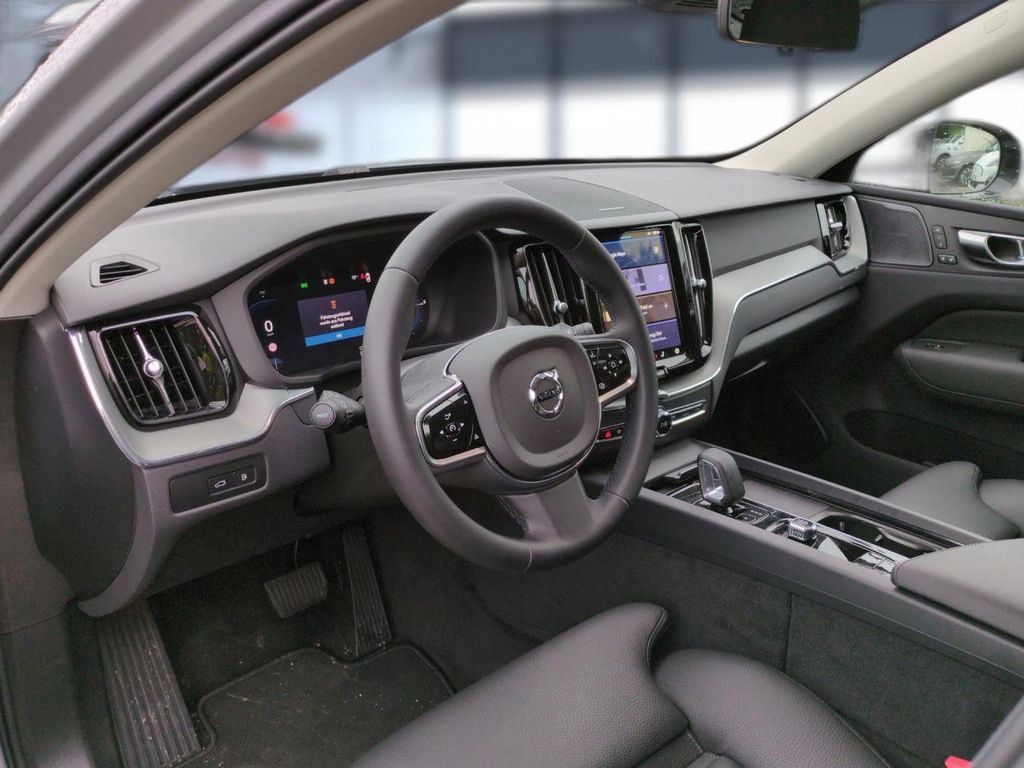 Volvo XC60 2025