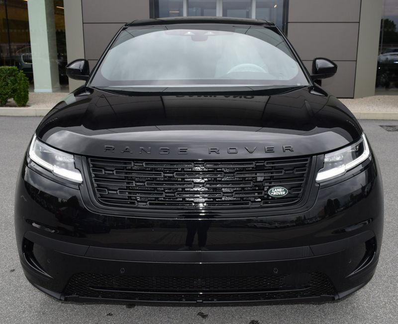 Land Rover Range Rover Velar 2025