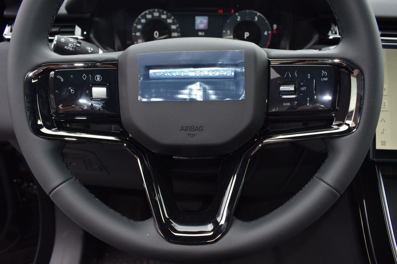 Land Rover Range Rover Velar 2025