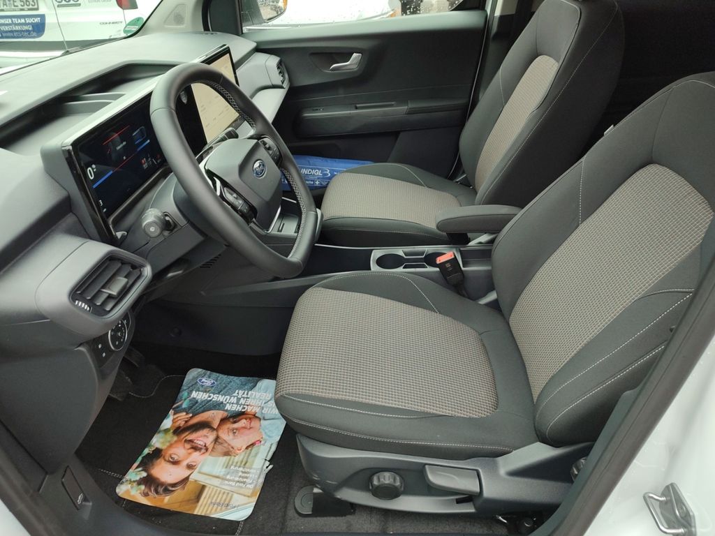 Ford Tourneo Courier 2025