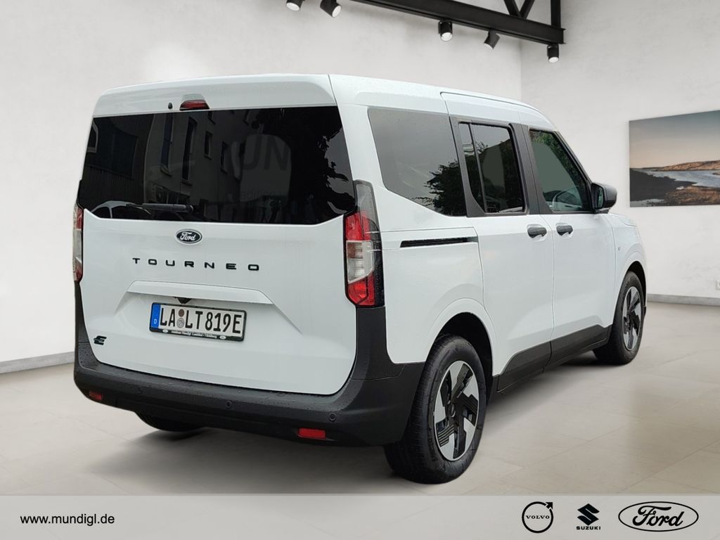 Ford Tourneo Courier 2025