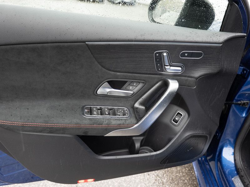 Mercedes-Benz A 220 2024