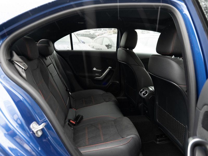 Mercedes-Benz A 220 2024