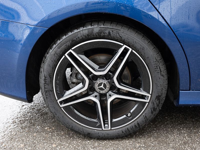 Mercedes-Benz A 220 2024