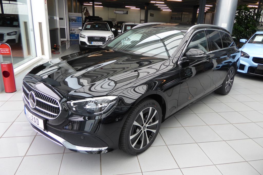 Mercedes-Benz E 300 2022