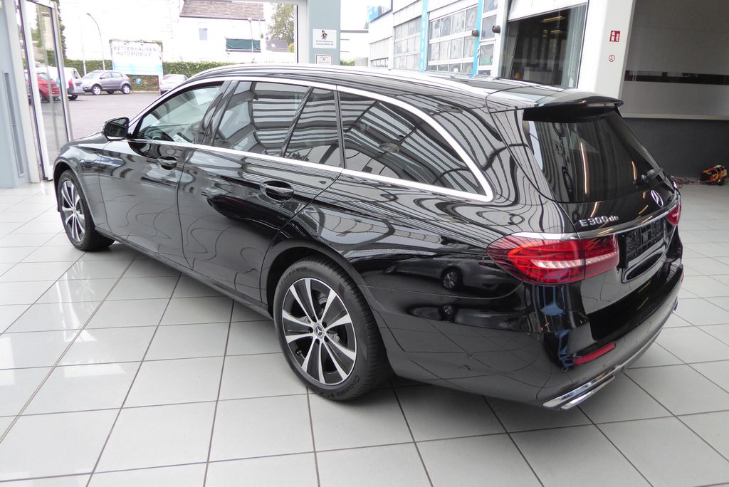 Mercedes-Benz E 300 2022