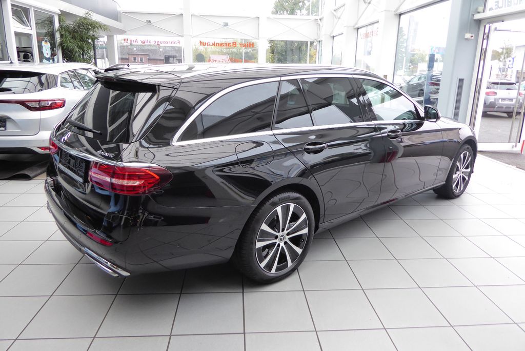 Mercedes-Benz E 300 2022