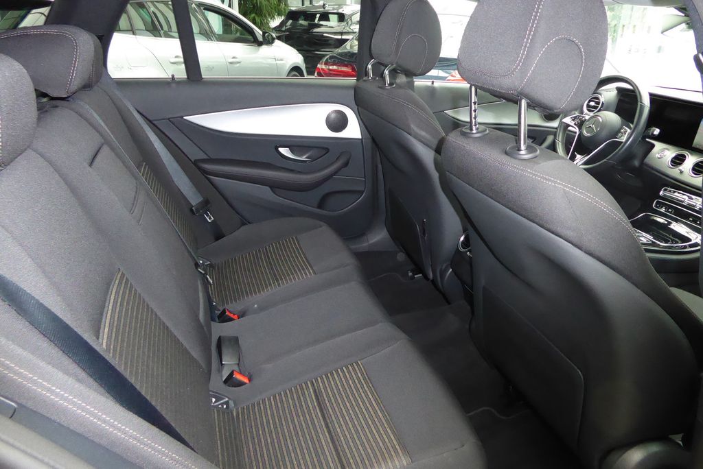 Mercedes-Benz E 300 2022