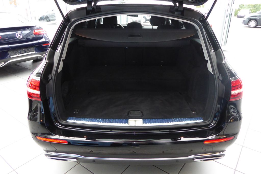 Mercedes-Benz E 300 2022