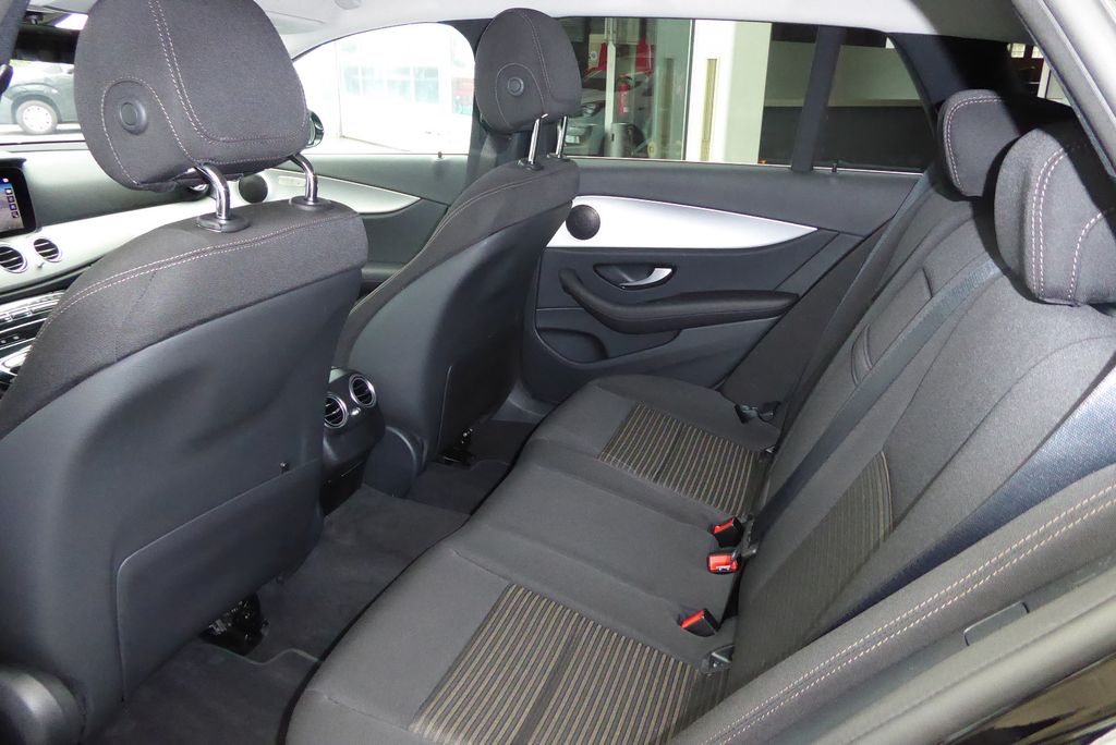 Mercedes-Benz E 300 2022