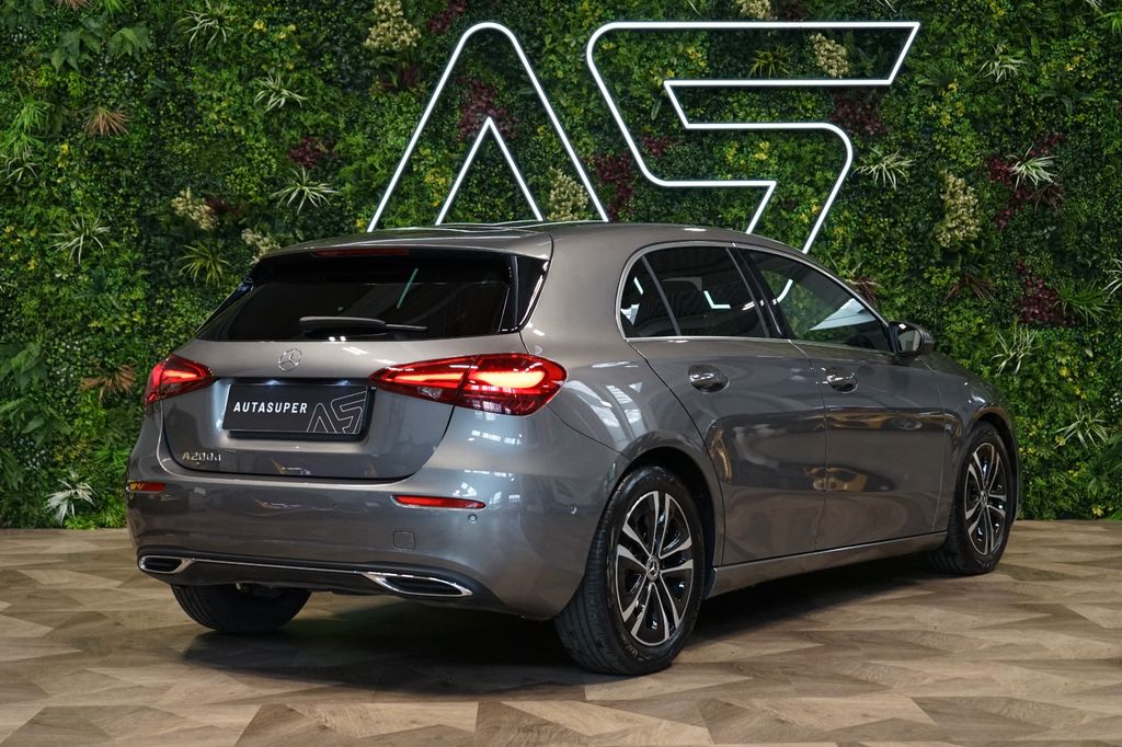 Mercedes-Benz A 200 2024