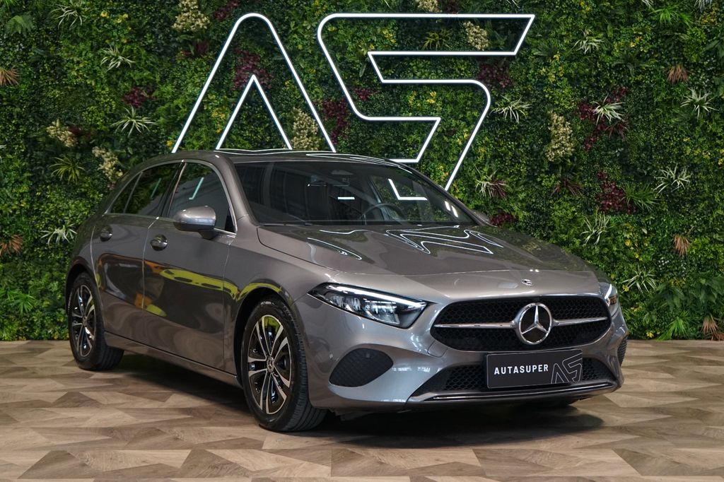 Mercedes-Benz A 200 2024