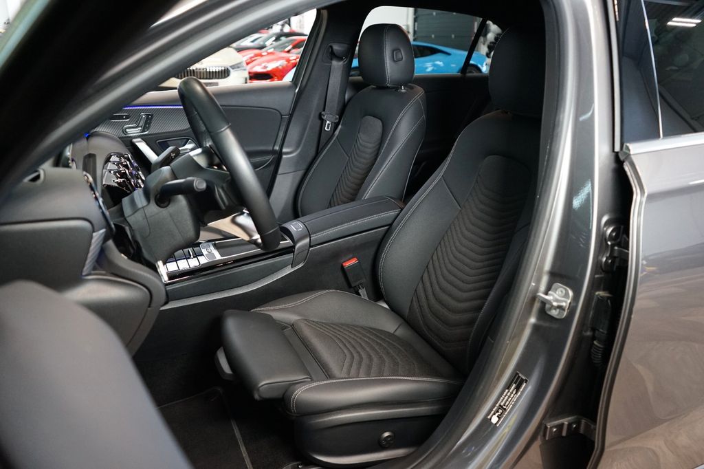 Mercedes-Benz A 200 2024