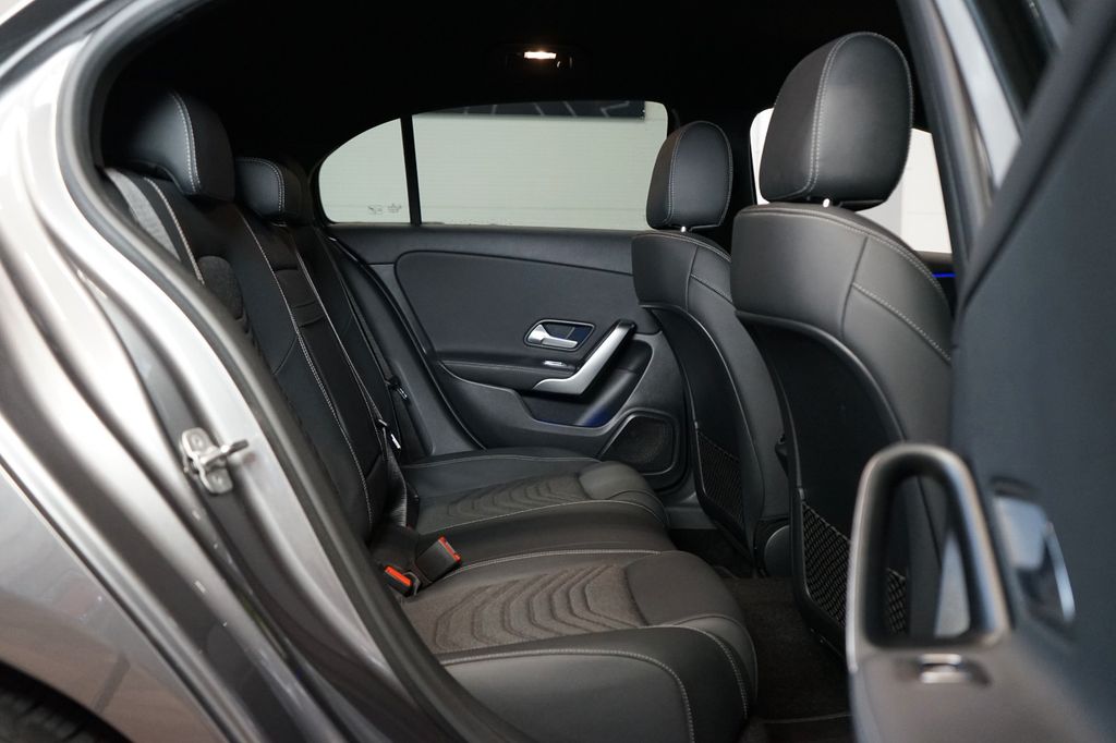 Mercedes-Benz A 200 2024