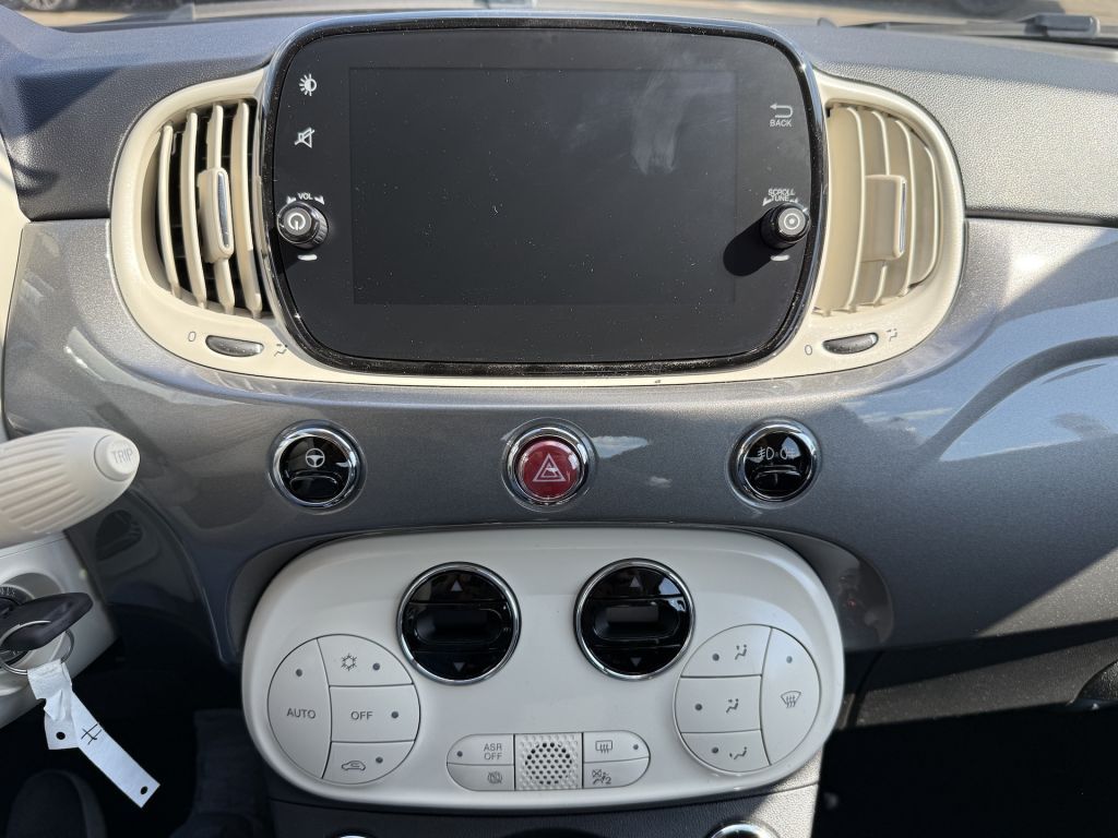 Fiat 500C 2024