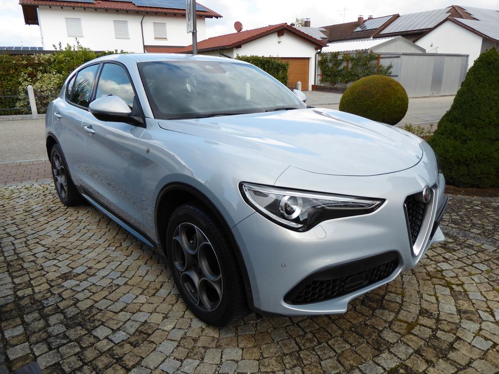 Alfa Romeo Stelvio 2023