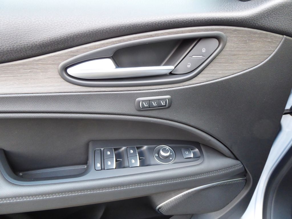 Alfa Romeo Stelvio 2023