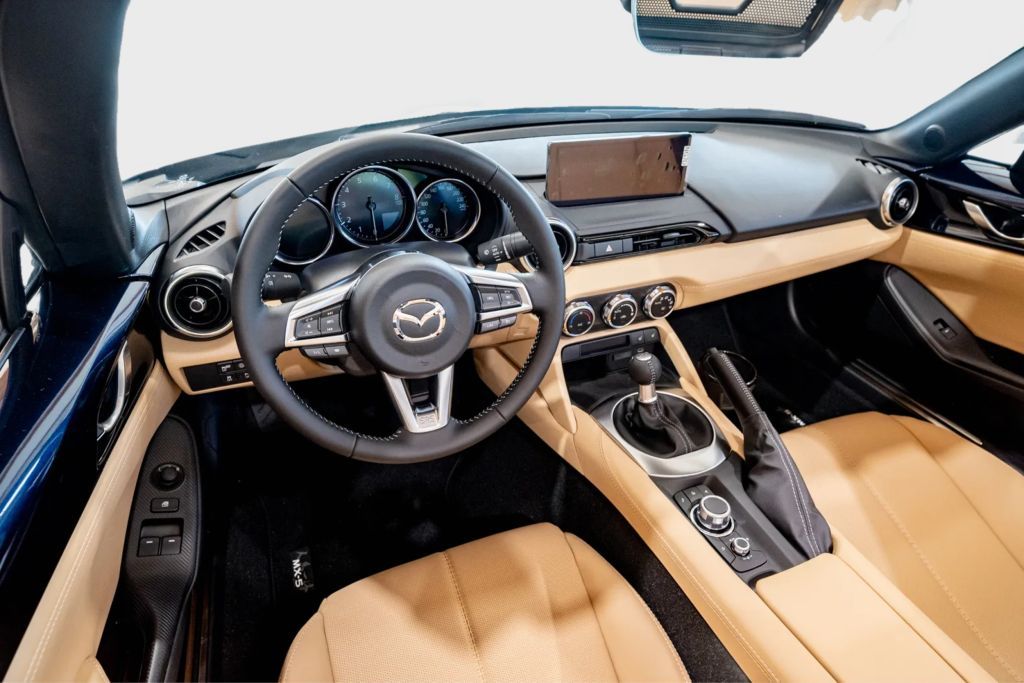 Mazda MX-5 2025