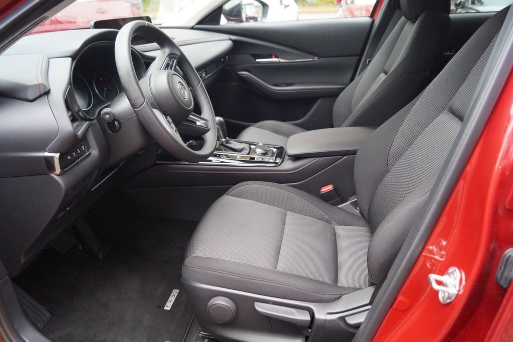 Mazda CX-30 2025