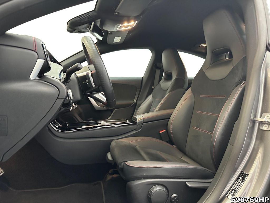 Mercedes-Benz CLA 220 2024