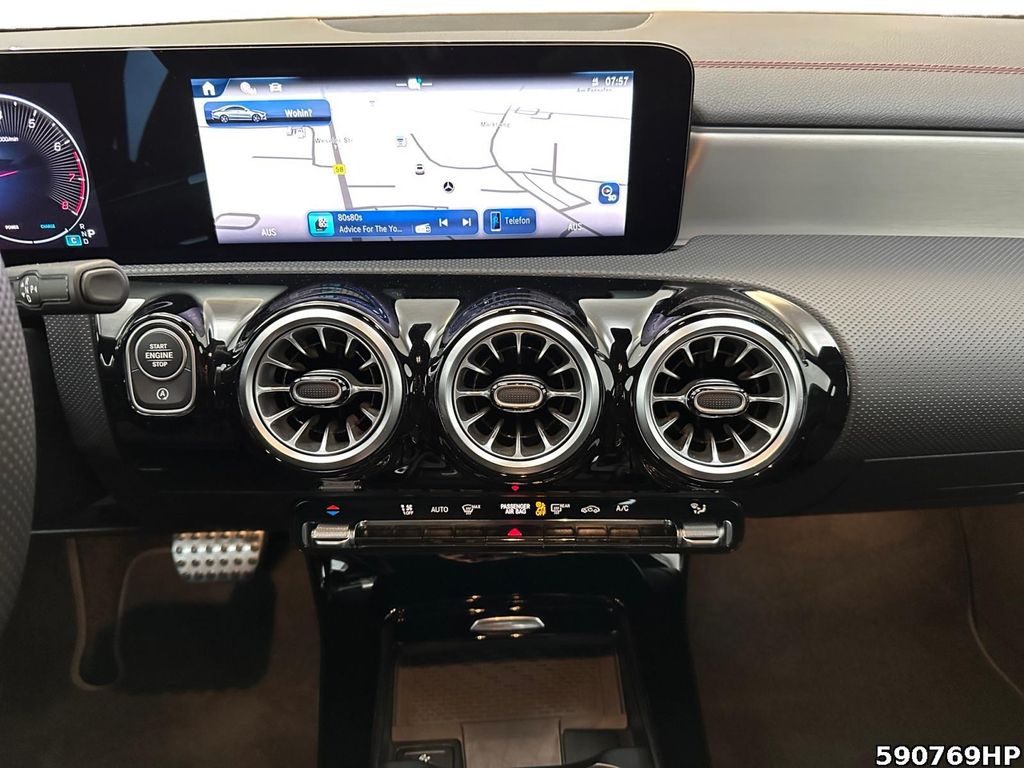 Mercedes-Benz CLA 220 2024