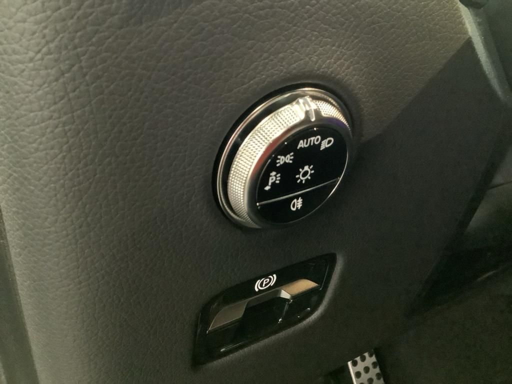 Mercedes-Benz GLC 300 2025