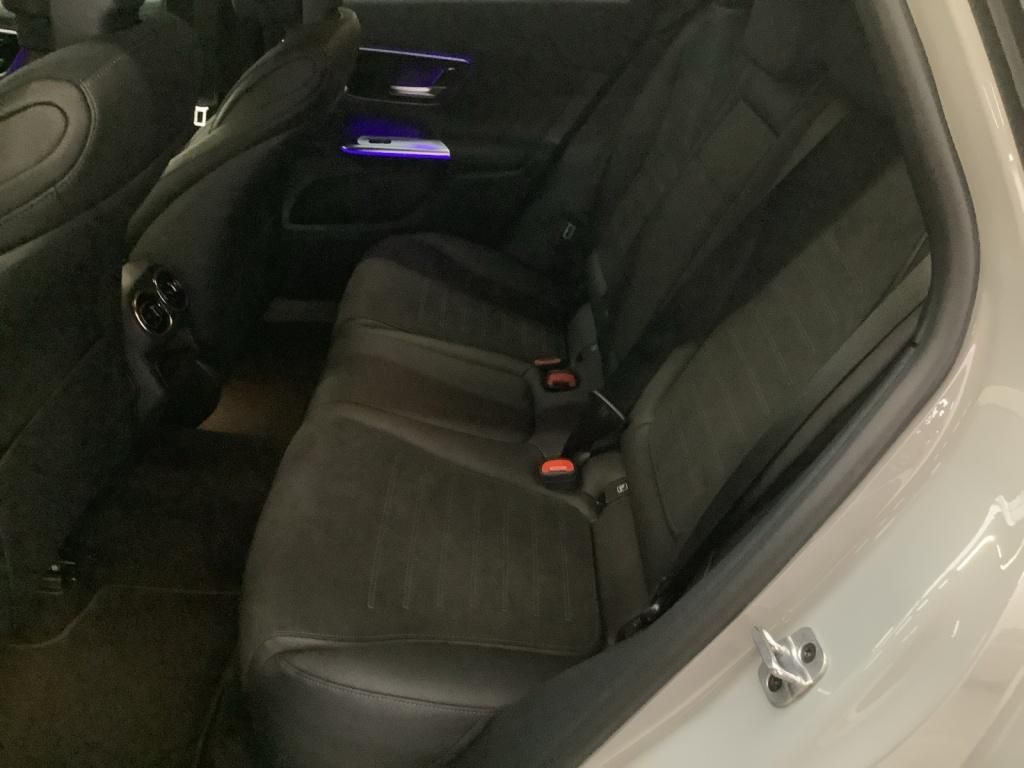 Mercedes-Benz GLC 300 2025