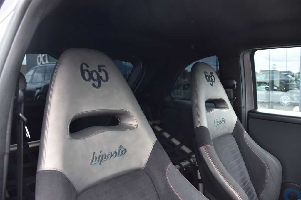 Abarth 695 2016
