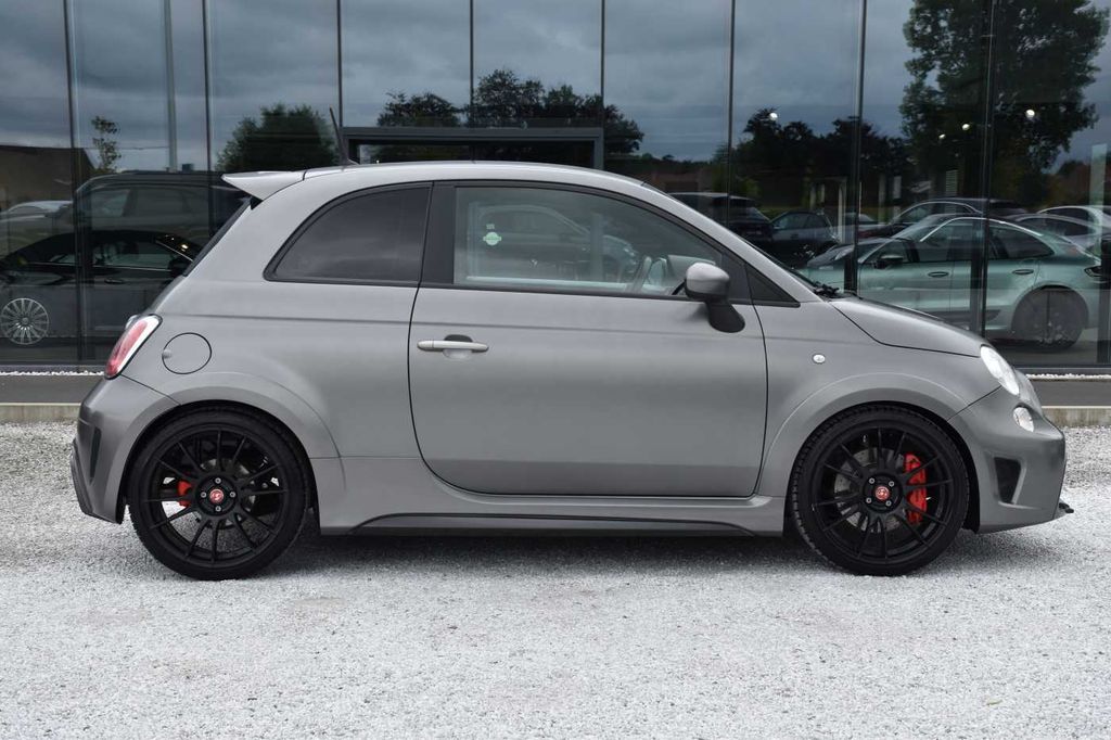 Abarth 695 2016