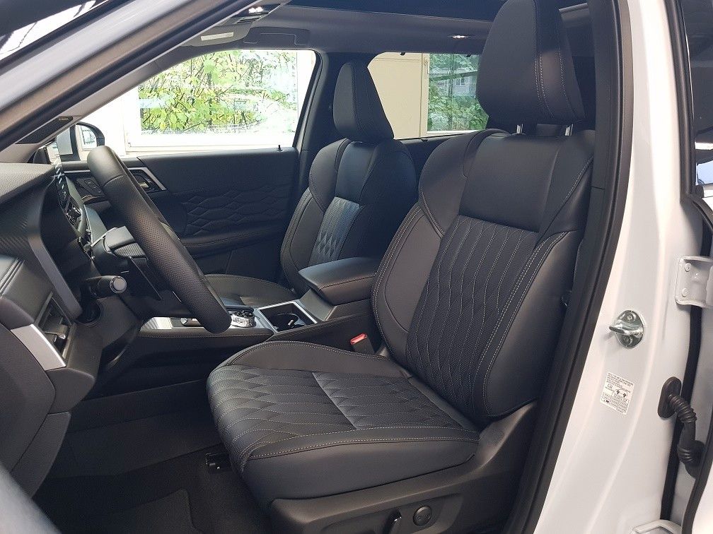 Mitsubishi Outlander 2025